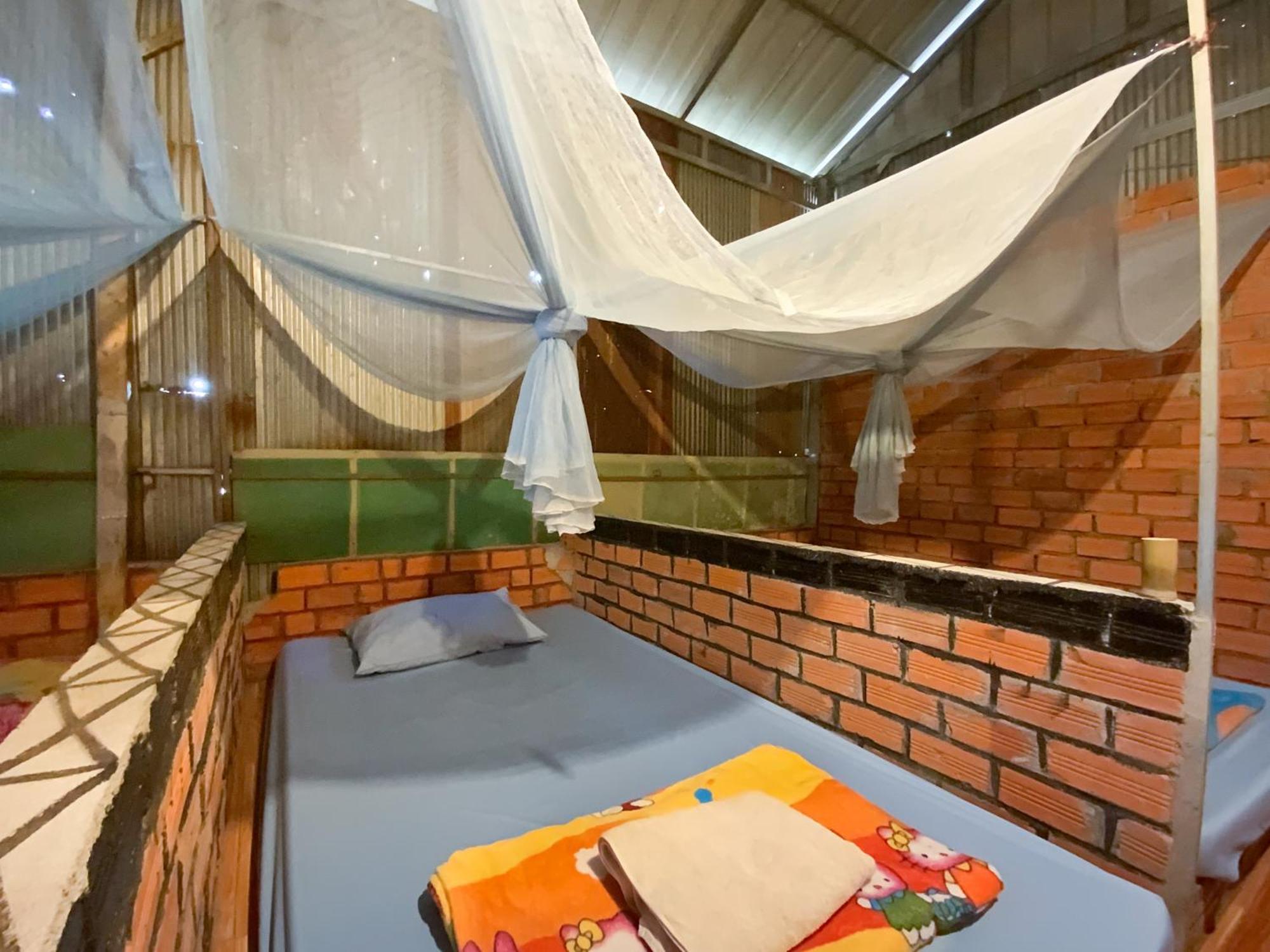 Ratanakiri Homestay & Jungle Trek Banlung Zimmer foto